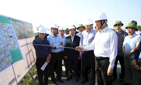 Bí thư Thành ủy Hà Nội kiểm tra Vành đai 4 tại Hưng Yên: Phối hợp chặt chẽ, rút ngắn thời gian thi công