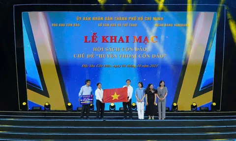 Ra mắt tủ sách “Huyền Thoại Côn Đảo”, phát động hiến tặng tư liệu quý