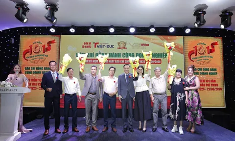 Báo chí đồng hành cùng doanh nghiệp trong kỷ nguyên mới.