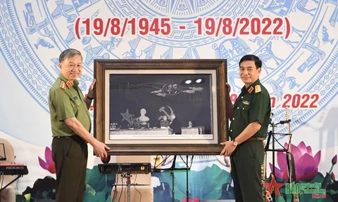 Phối hợp chặt chẽ giữa Công an nhân dân và Quân đội nhân dân, tạo sức mạnh bảo vệ Tổ quốc