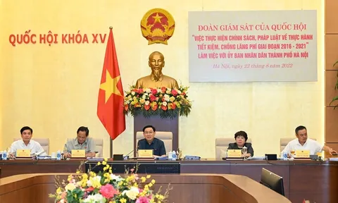 Đoàn giám sát của Quốc hội làm việc với Ủy ban nhân dân thành phố Hà Nội