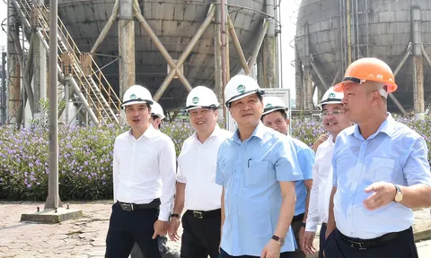 Phó Thủ tướng Lê Minh Khái kiểm tra hai dự án yếu kém tại Lào Cai