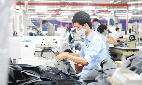 Gần 16,8 tỷ USD vốn ngoại đầu tư vào Việt Nam trong 8 tháng