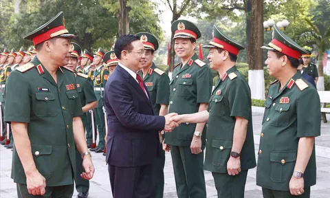 [Ảnh] Chủ tịch Quốc hội Vương Đình Huệ dự lễ khai giảng tại Học viện Quốc phòng