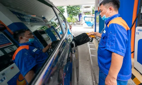 Giá xăng dầu trong nước sẽ tiếp tục giảm vào ngày mai, 21-9?