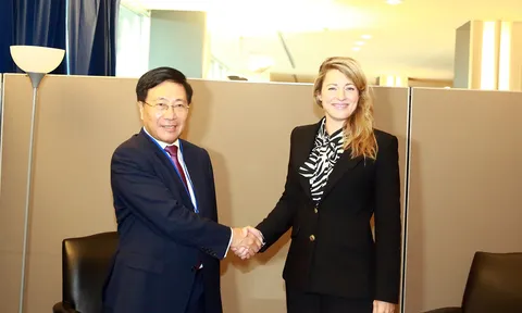 Phó Thủ tướng Thường trực Phạm Bình Minh tiếp xúc song phương bên lề Khóa họp Liên Hợp Quốc
