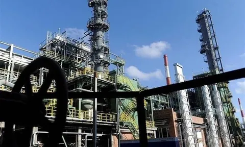 Bloomberg: Phương Tây bên bờ vực khủng hoảng tồi tệ nhất từ năm 1949