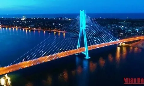 Quảng Bình mở tuyến du lịch du thuyền trên sông Nhật Lệ