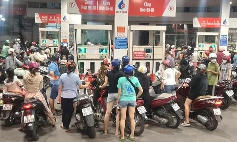 Thành phố Hồ Chí Minh có 54 cửa hàng tạm hết xăng, dầu