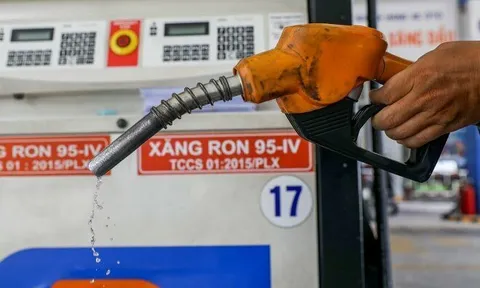 Giá xăng dầu hôm nay (2-11): Tiếp đà tăng