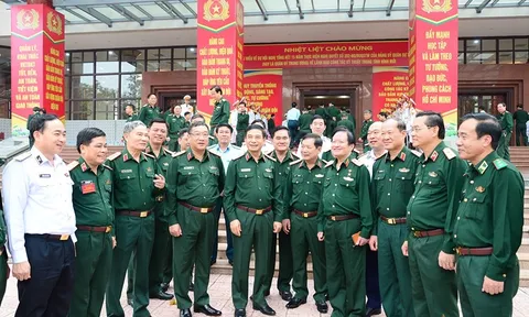 Đại tướng Phan Văn Giang dự và phát biểu chỉ đạo tại Hội nghị tổng kết 15 năm thực hiện Nghị quyết số 382
