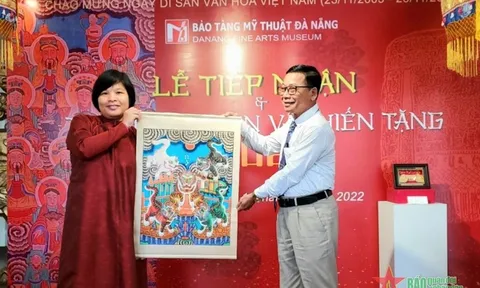 Bảo tàng Mỹ thuật Đà Nẵng tiếp nhận gần 260 hiện vật hiến tặng