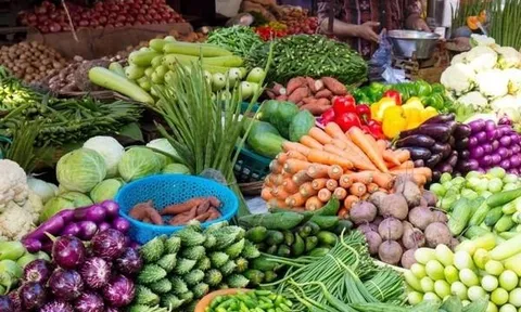 Hà Nội: Giá một số loại hàng hóa, thực phẩm tăng nhẹ sau kỳ nghỉ Tết