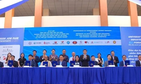 Kết nối doanh nghiệp - nhà trường để lan tỏa văn hóa Việt