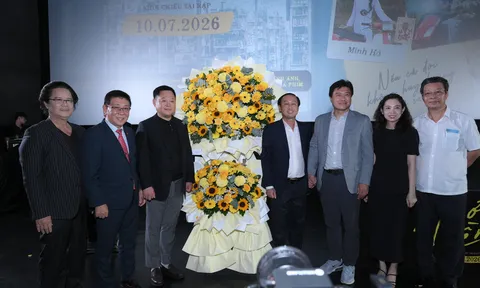“Mẹ ơi, về nhà” khiến hàng triệu trái tim rung động