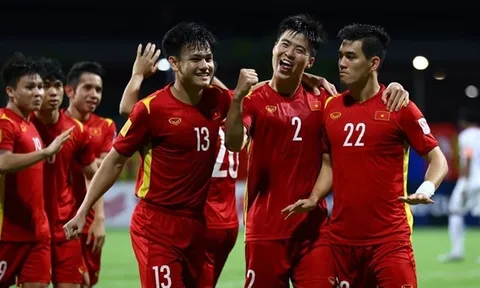 Tuyển Việt Nam bỏ xa Thái Lan 14 bậc trên bảng xếp hạng FIFA