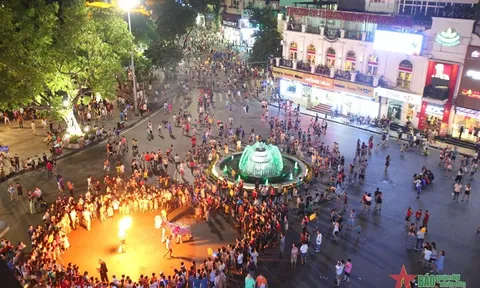 Hà Nội giành danh hiệu “Điểm đến du lịch thành phố hàng đầu châu Á” năm 2022