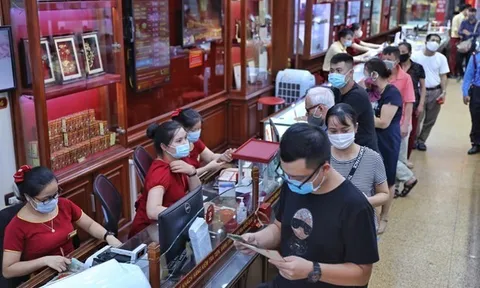 Vàng trong nước đảo chiều giảm, tỷ giá trung tâm tăng mạnh