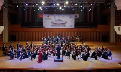 Hòa nhạc đặc biệt kỷ niệm 30 năm thiết lập quan hệ ngoại giao Việt Nam - Hàn Quốc