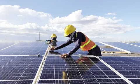 Nghiên cứu thông tin báo nêu về khó khăn của doanh nghiệp điện mặt trời mái nhà