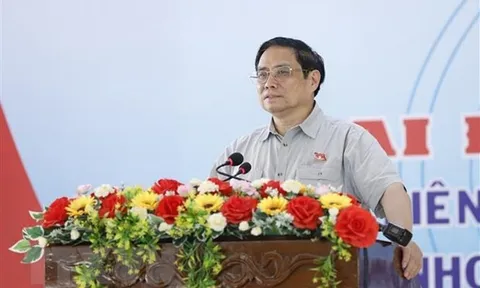 Thủ tướng: Càng khó khăn, phức tạp càng phải đoàn kết thống nhất