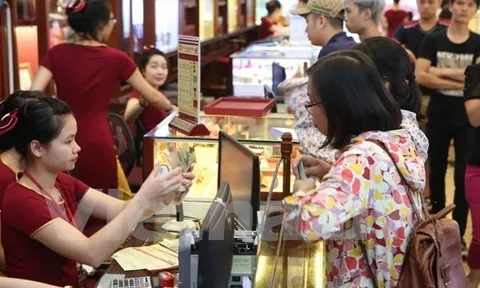 Bật tăng, giá vàng SJC lấy lại ngưỡng 67,6 triệu đồng mỗi lượng