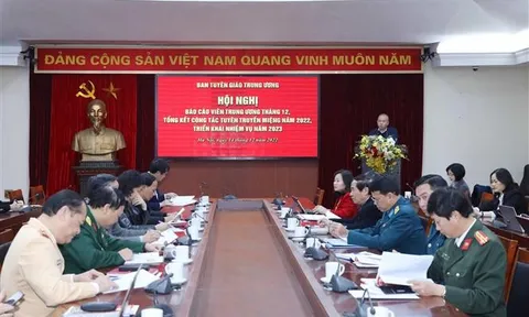Hội nghị báo cáo viên TW: Khẳng định thành tựu về phát triển đất nước