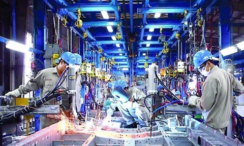 Xây dựng Chương trình hành động đẩy mạnh công nghiệp hóa, hiện đại hóa