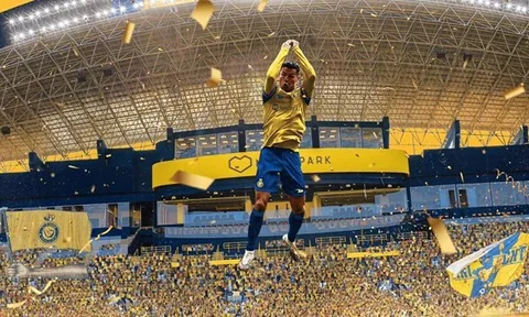 Cristiano Ronaldo tới Riyadh để chuẩn bị gia nhập Al Nassr