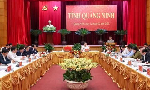 Thủ tướng Phạm Minh Chính làm việc với lãnh đạo tỉnh Quảng Ninh
