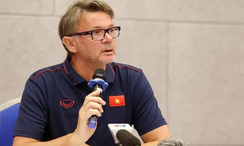 Ông Philippe Troussier trở thành HLV trưởng tuyển Việt Nam