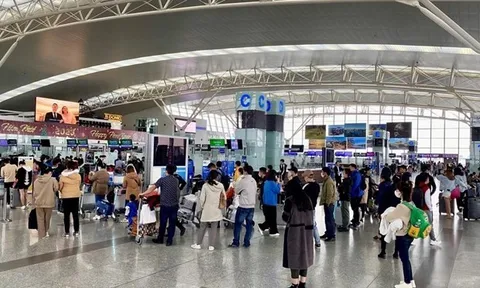 Giá vé máy bay quay đầu 'hạ nhiệt' ngay trước kỳ nghỉ lễ 30/4 và 1/5