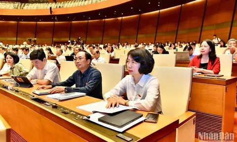 Bảo đảm chế độ đãi ngộ thỏa đáng đối với nhân viên y tế cơ sở, y tế dự phòng