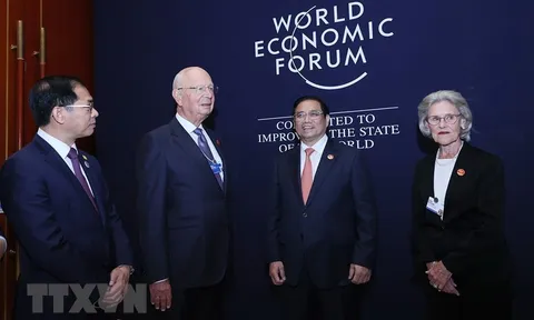 Thủ tướng chứng kiến lễ ký kết Biên bản ghi nhớ Việt Nam-WEF