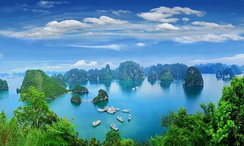 Tạp chí Forbes: Vịnh Hạ Long nằm trong 24 điểm đến tốt nhất cho năm 2024