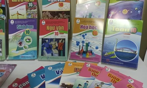 Bộ GD-ĐT sẽ trao quyền chọn sách giáo khoa cho các nhà trường?