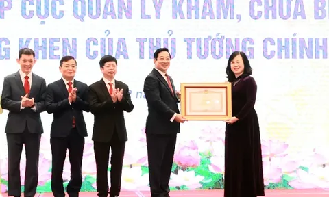 Khẳng định vai trò là một trong hai trụ cột quan trọng nhất của ngành Y tế