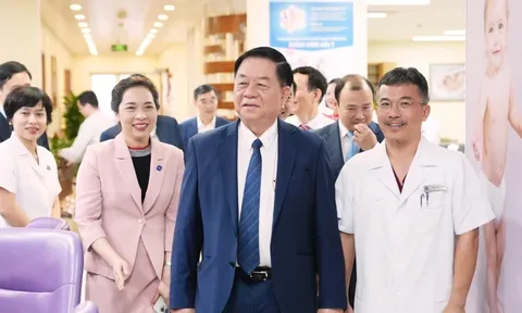 Phải phát triển y tế mũi nhọn, phấn đấu đạt tiêu chí quốc tế