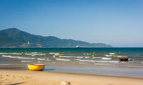 Khách Hàn Quốc yêu thích biển Việt Nam