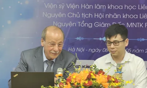 Giảm mù lòa nhờ xu hướng mới trong phẫu thuật võng mạc dịch kính