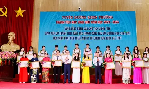 Ninh Bình tuyên dương, khen thưởng 218 giáo viên, học sinh tiêu biểu năm học 2023-2024