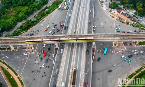Cầu vượt Mai Dịch ra sao sau hơn 1 tuần thông xe?