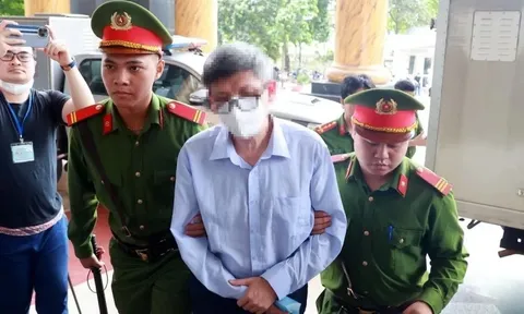 Cựu Bộ trưởng Y tế Nguyễn Thanh Long nộp thêm 1 tỷ đồng để xin giảm nhẹ hình phạt