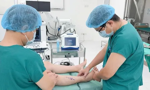 Điều trị suy giãn tĩnh mạch không phẩu thuật tại Bệnh viện Hoàn Mỹ Cửu Long
