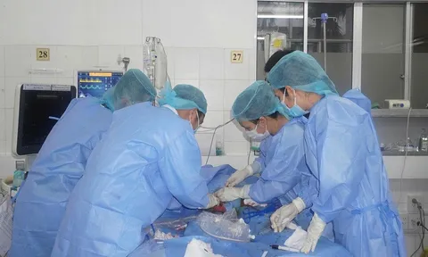 Bệnh viện Đa khoa Trung ương Cần Thơ: Cứu sống bệnh nhân viêm phổi suy hô hấp tiến triển, sốc nhiễm trùng áp dụng kỹ thuật Hybrid ECMO