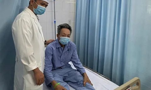 Bệnh viện Đa khoa Trung ương Cần Thơ: Thay khớp háng hai bên cùng lúc bằng đường mổ ít xâm lấn