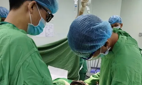 Chuyện hy hữu đưa cả máy cắt cấp cứu vào phòng phẩu thuật
