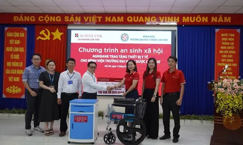 Agribank Chi nhánh Cần Thơ trao an sinh xã hội cho Bệnh viện Đại học Y Dược Cần Thơ