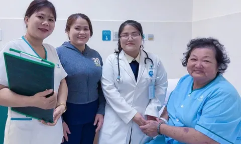 Phẩu thuật nội soi lấy sỏi ống mật chủ và cắt túi mật cho bệnh nhân cao tuổi