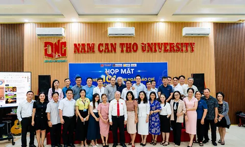 Trường Đại học và Bệnh viện Đại học Nam Cần Thơ họp mặt kỷ niệm 101 năm Ngày Báo chí Cách mạng Việt Nam